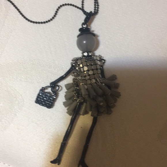 Rare Parisian Doll Necklace - Picture 4 of 4